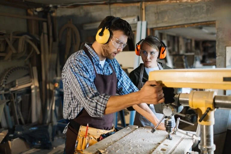 Unskilled-Skilled-Semiskilled-and-Highly-Skilled-manpower-supply-for-various-industries-768x512